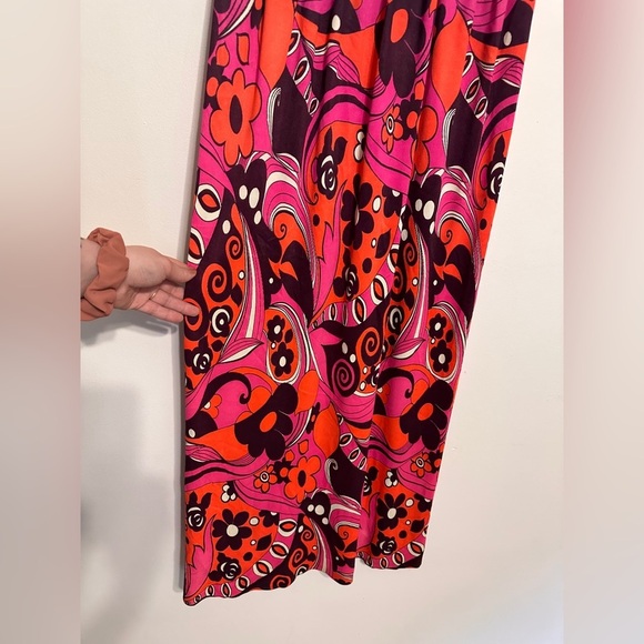 Vintage 70s Psychedelic Floral Polyester Keyhole Maxi Dress Pink Black - Picture 3 of 6